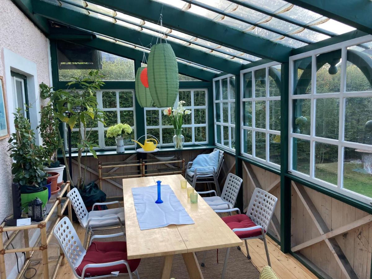 Haus Mit Sauna Und Privatem Badeteich In Anif Bei Salzburg Exteriér fotografie