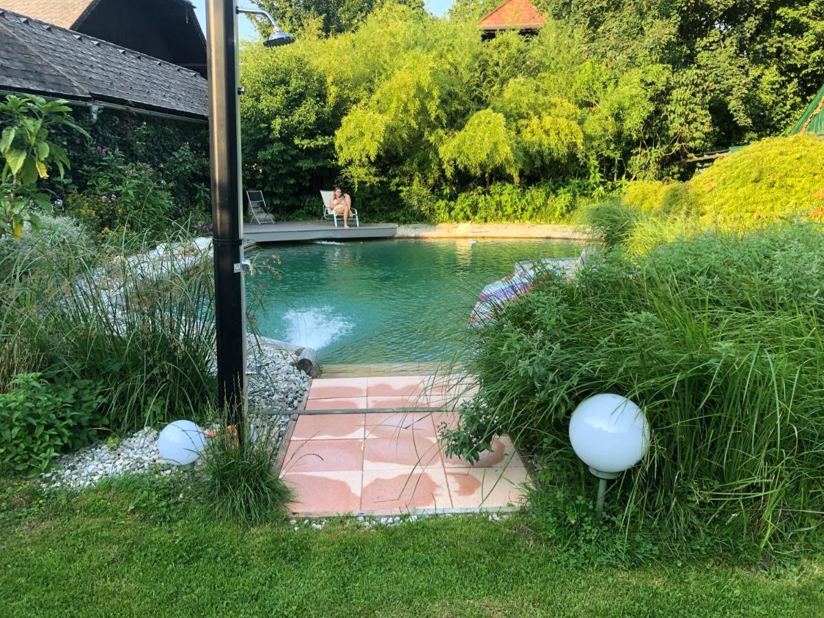 Haus Mit Sauna Und Privatem Badeteich In Anif Bei Salzburg Exteriér fotografie